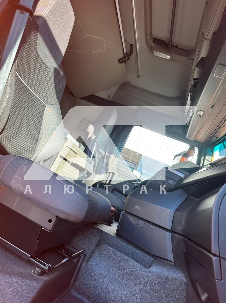 Тягач MAN 26.480 6x4