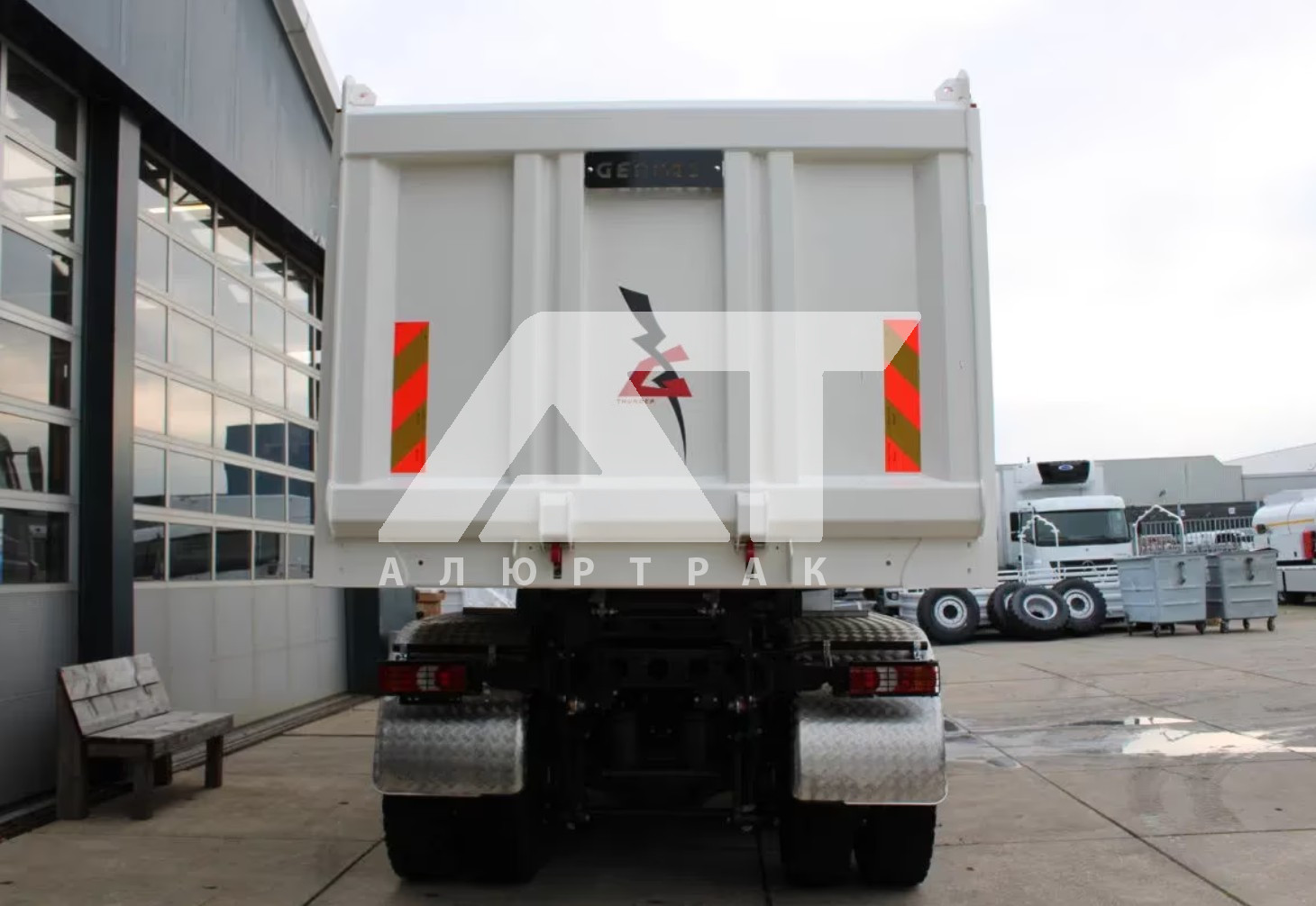 Самосвал Mercedes-Benz Axor 3344K 6x4