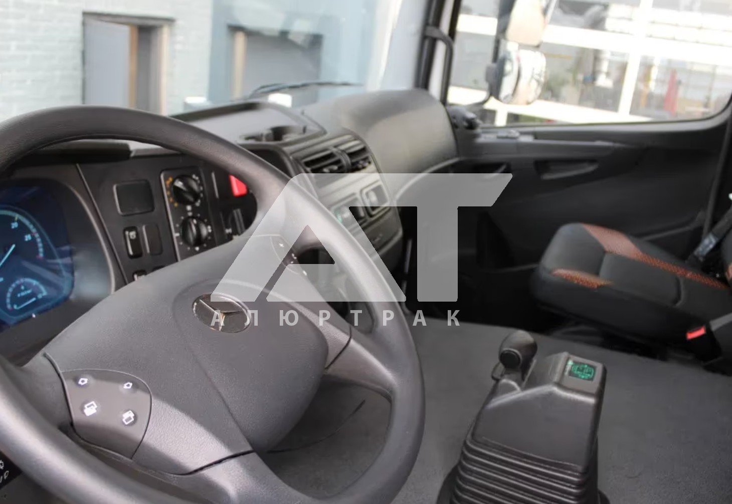 Самосвал Mercedes-Benz Axor 3344K 6x4